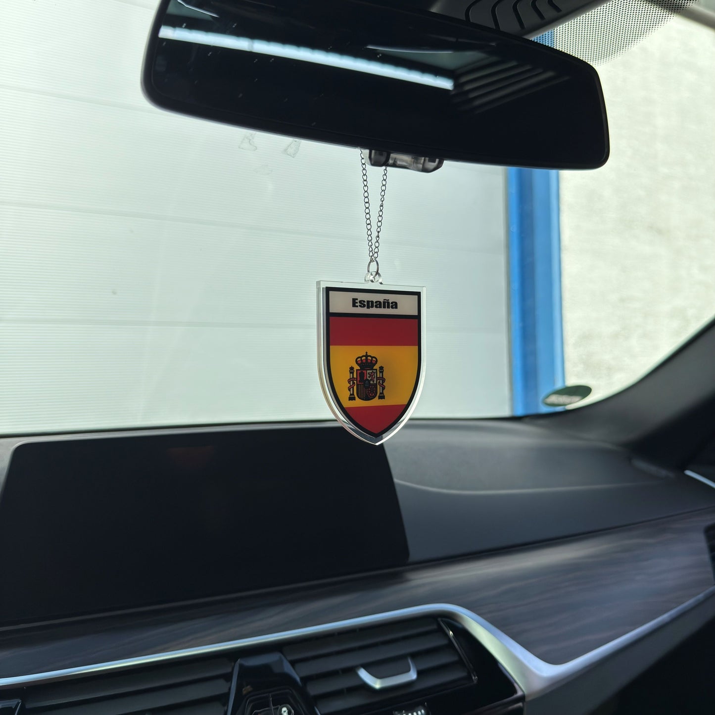 Spanien Wappen Farbig - Autospiegel-Anhänger + Kette