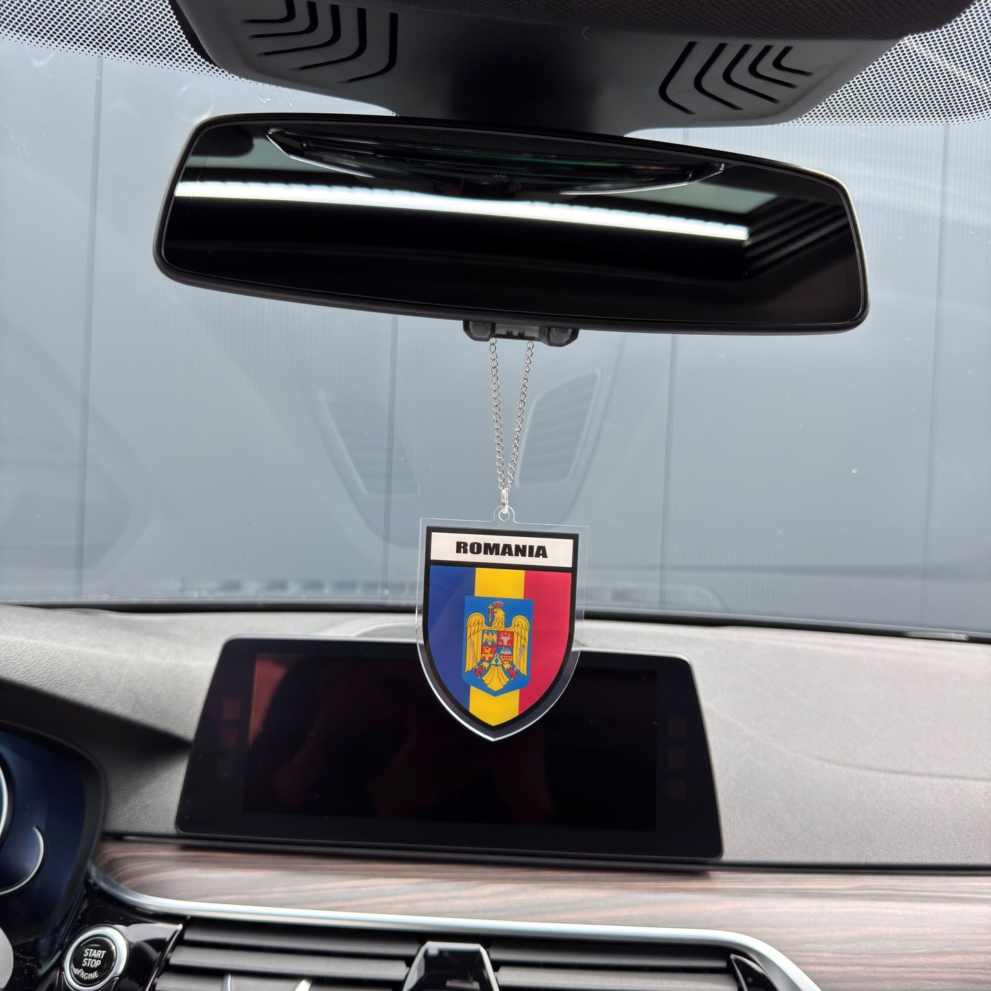Rumänien Wappen Farbig - Autospiegel-Anhänger + Kette
