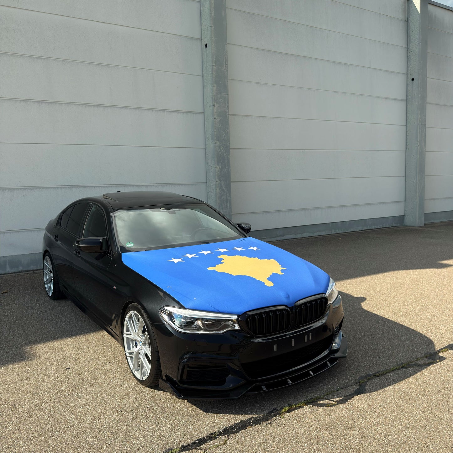 Kosovo Motorhauben-Flagge - für Hochzeitskolonnen oder Events